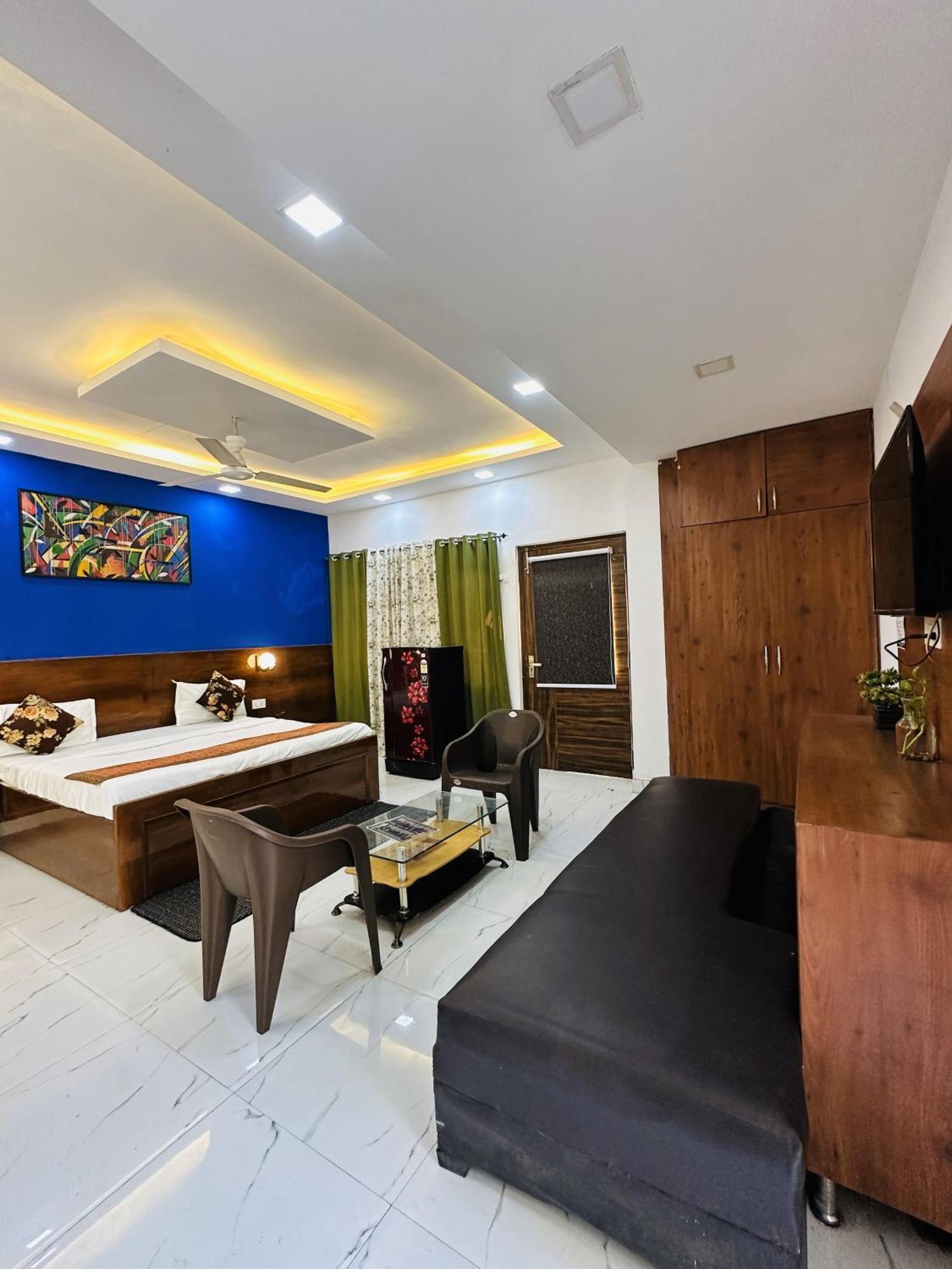 Golden Bed And Breakfast- High Quality Rooms In South Ex-1 D Block Neu-Delhi Exterior foto
